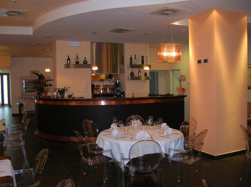 Albergo Falterona 斯蒂亚 餐厅 照片